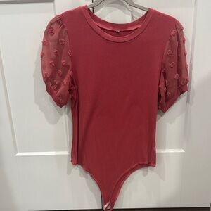 Elegant Pink Women's bodysuit Top with Floral Sleeves